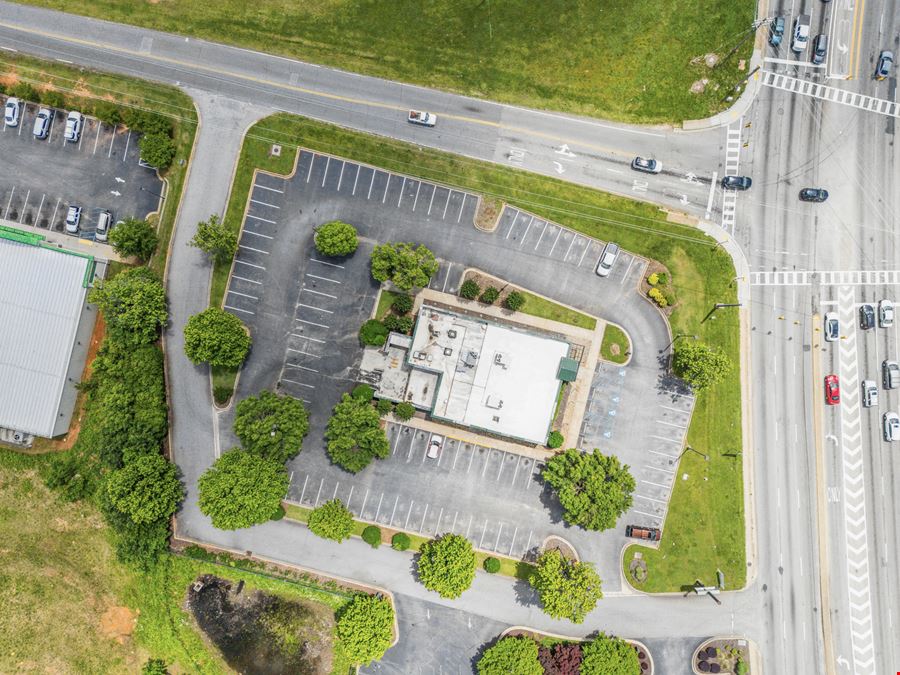Former Applebees