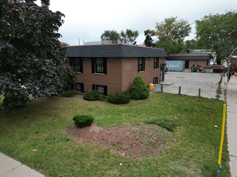 5 Hickory Street E