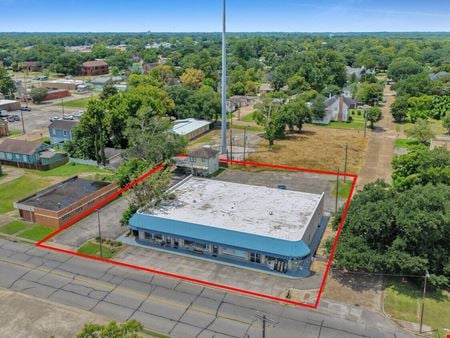 Preview of Industrial space for Sale at 623 N Main St