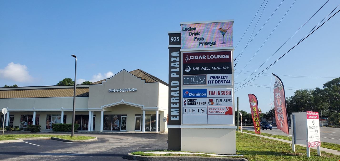 HIGHLY VISIBLE RETAIL / SMALL OFFICE Emerald Plaza, Merritt Island