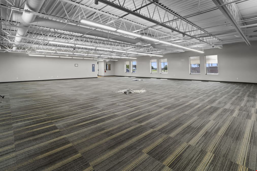 +/- 12,000 SF Freestanding Flex Industrial Building in Park 100