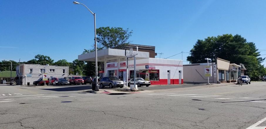Preview of Retail space for Rent at 11 Lakeside Ave