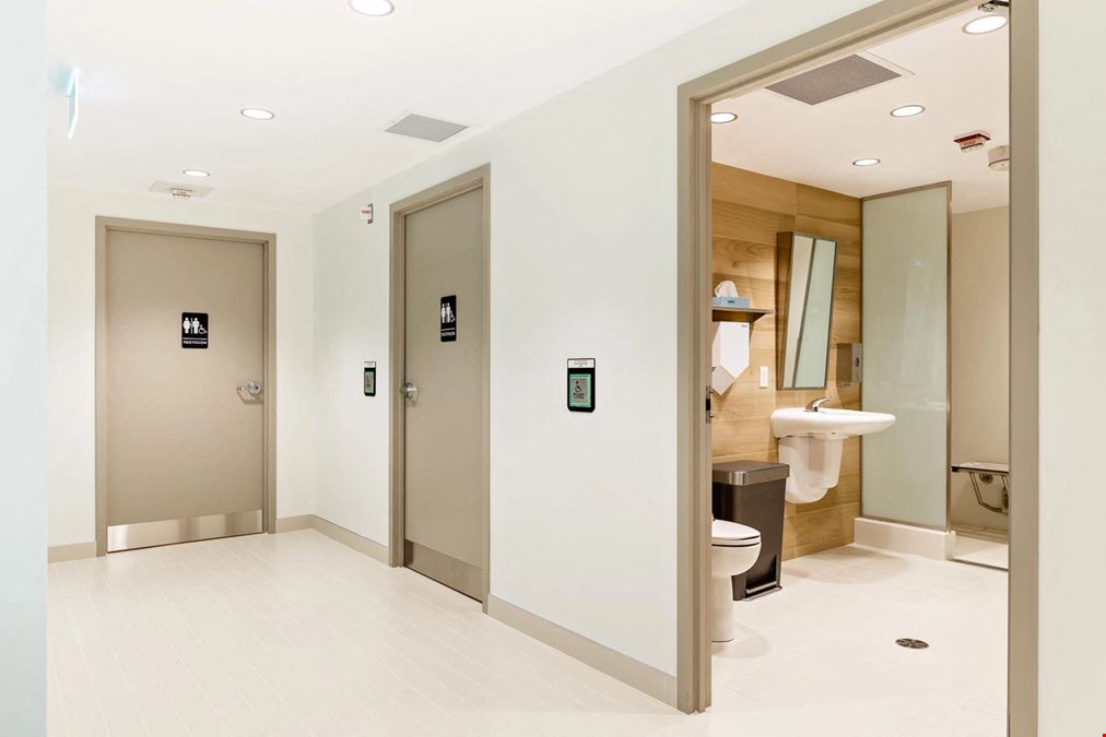 Scotia Plaza - 40 King Street West