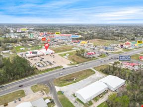 Highly Visible Retail Space in Moss Bluff Shopping Center