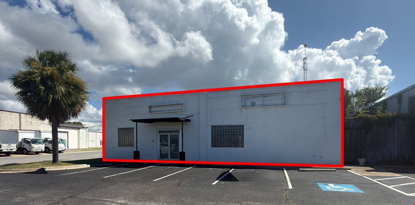 6,000 SF Industrial/Warehouse Space