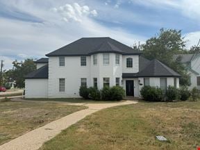 609 E Main St