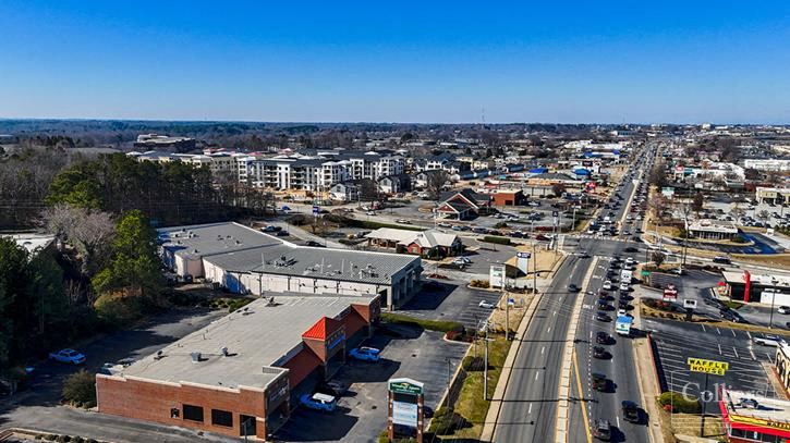 Prime Corner Retail Suites on Woodruff Rd