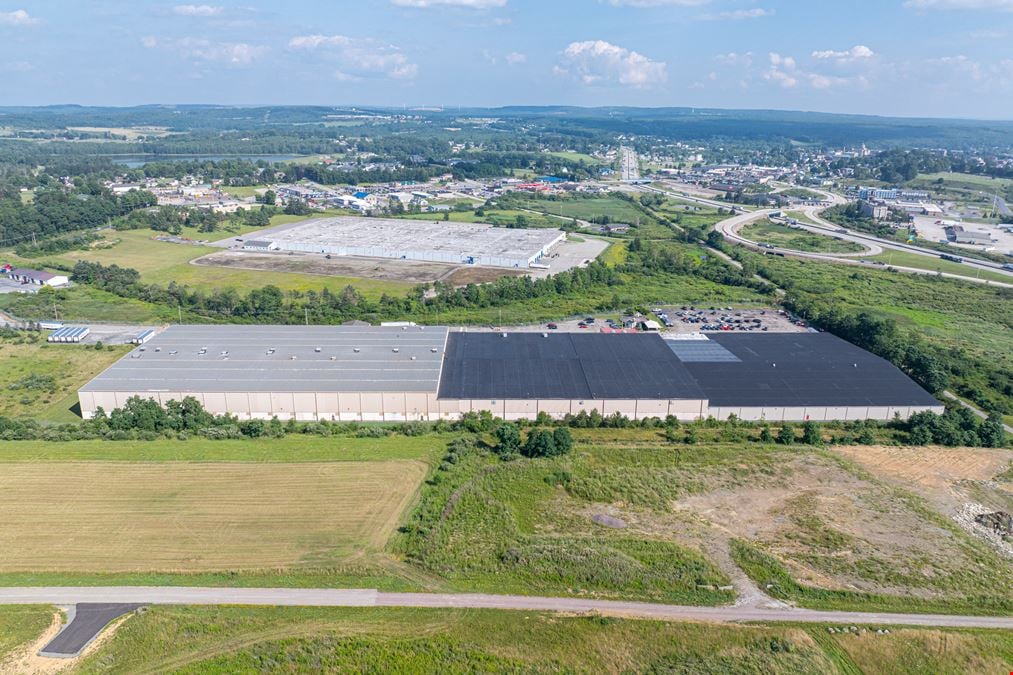Premier Warehouse Distribution Facility For Sale