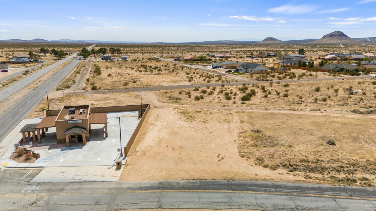 Prime Retail Parcel w/ Utilities off California City Blvd