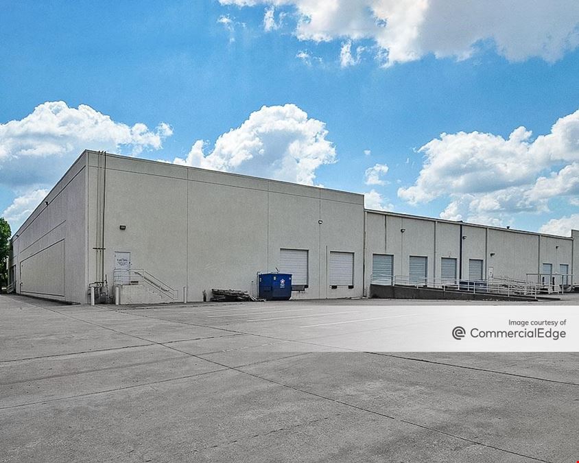 2125 Chenault Drive