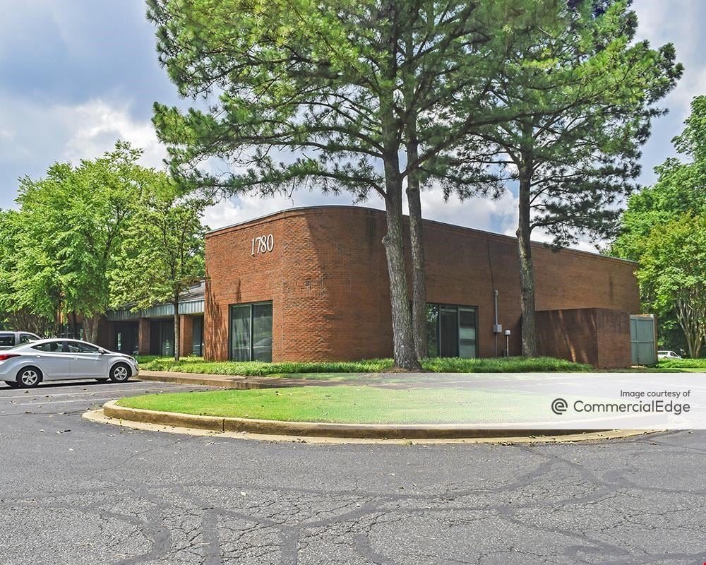 Moriah Woods Office Park