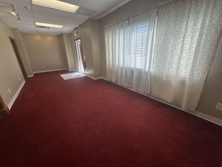 2259 Whipple Ave NW Canton, OH 44708
