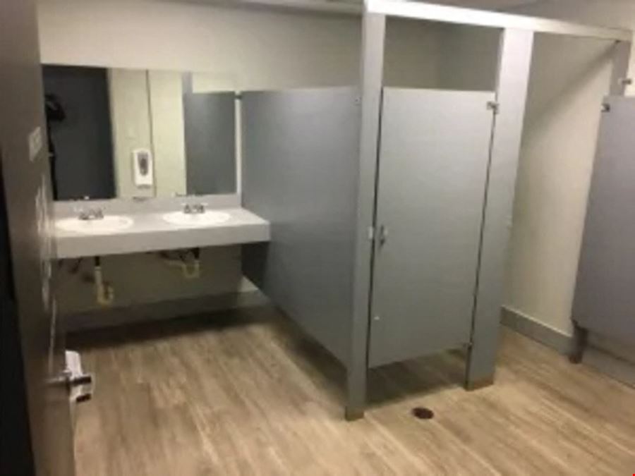 6532 SF Suite 140 Professional and Medical Office Space