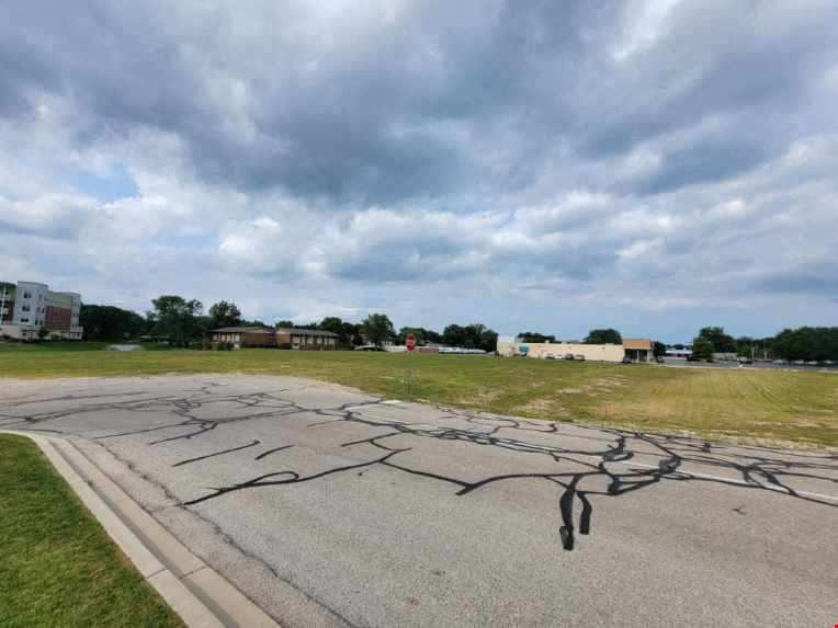 Parkland Towne Center - Outlot For Sale - Lot 2 (Parcel B)