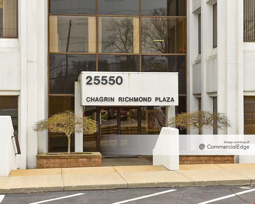 Chagrin Richmond Plaza