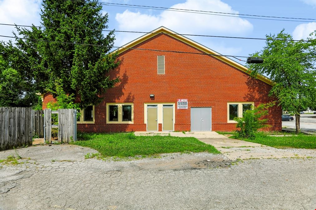 Stand Alone Office Building For Sale / For Lease