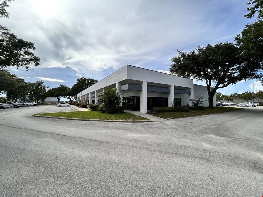 2525 Drane Field Road