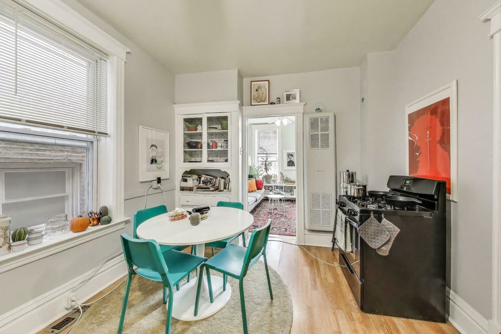 2916 West 25th Place