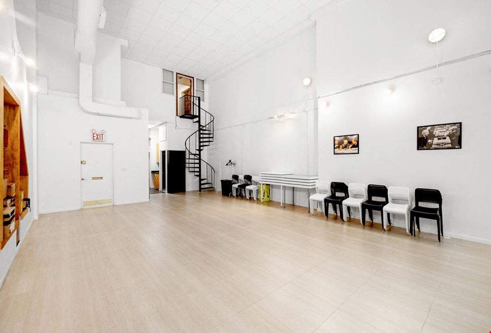 424 West 49th