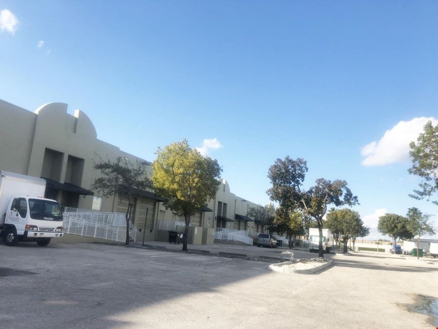 I - 75 Commercial Center