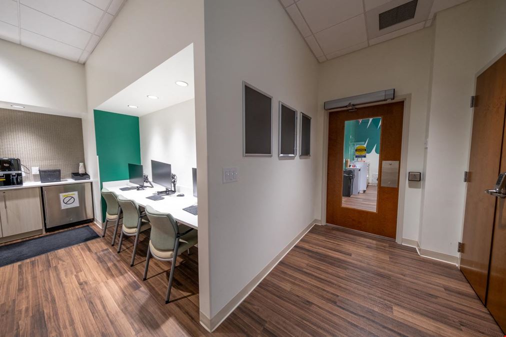 108 W 8TH AVENUE SUBLEASE