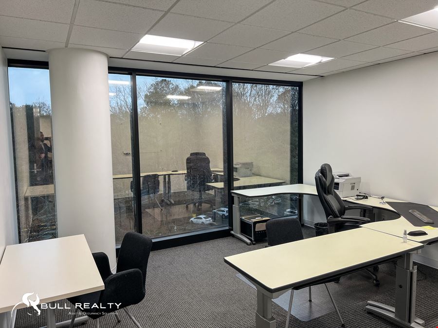 ±2,884 SF Office Space For Sublease