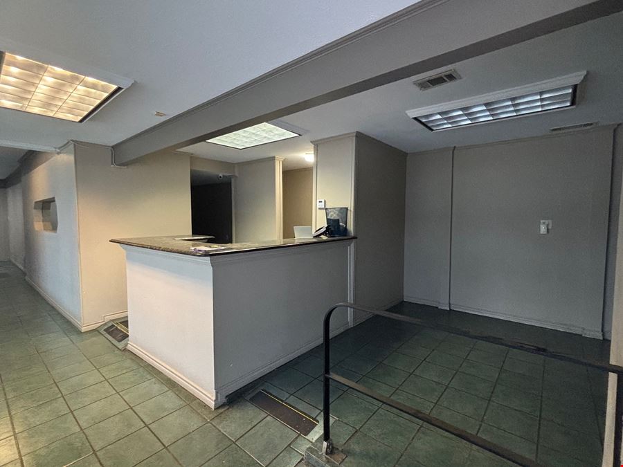 22,047 SF Auto / Industrial Facility