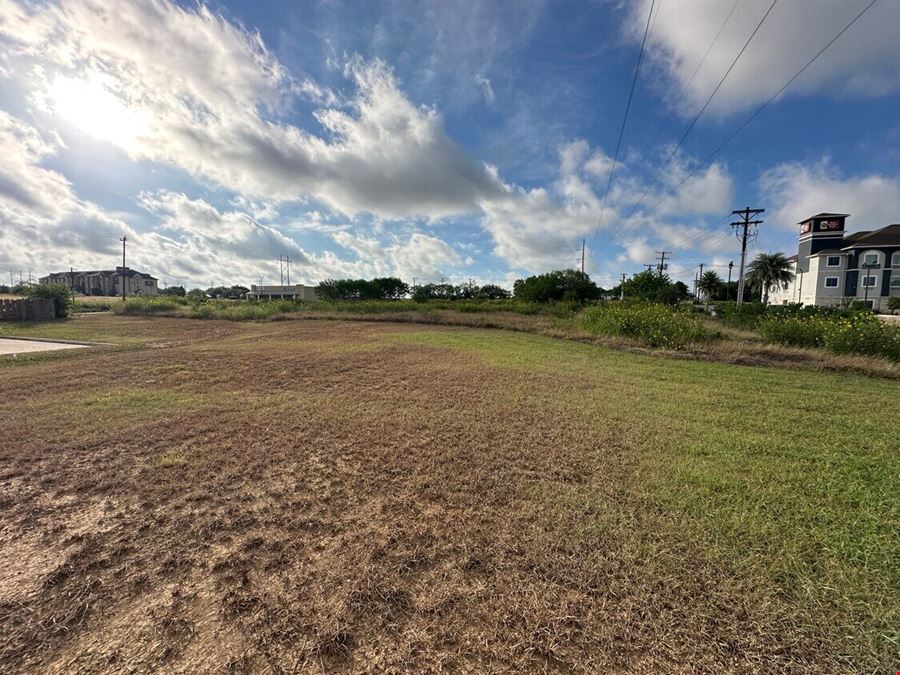 1827 W Oaklawn Rd