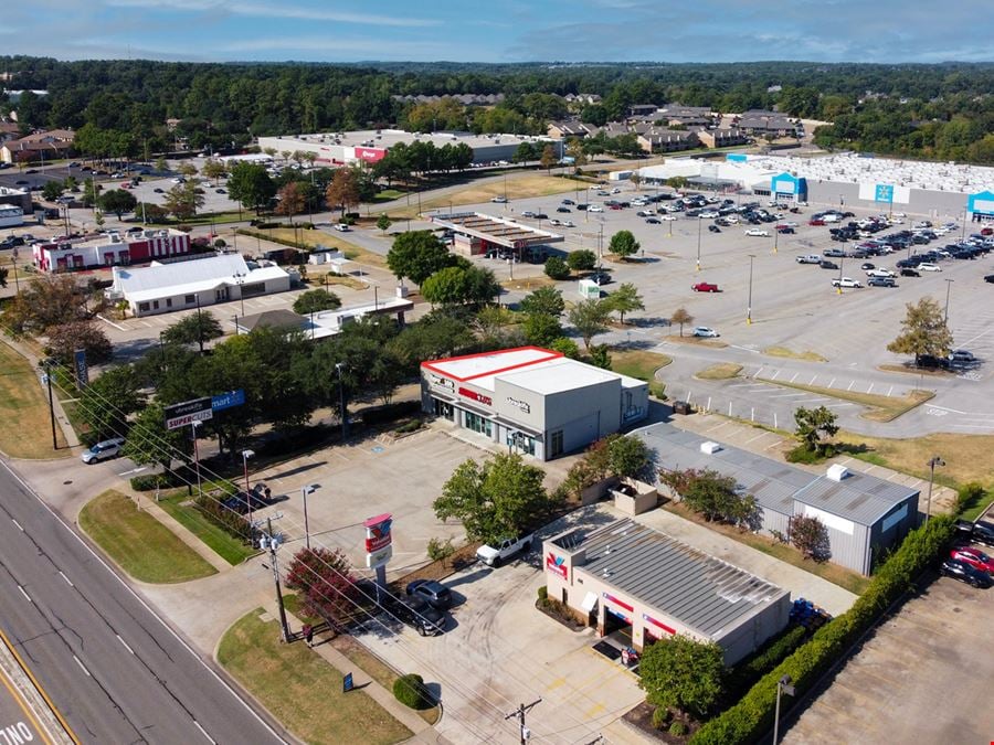 Retail Leasing Opportunity Near Walmart