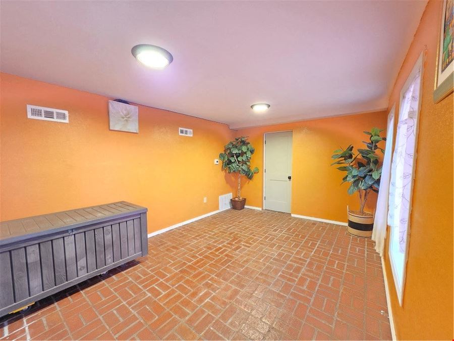2929 W Walnut St
