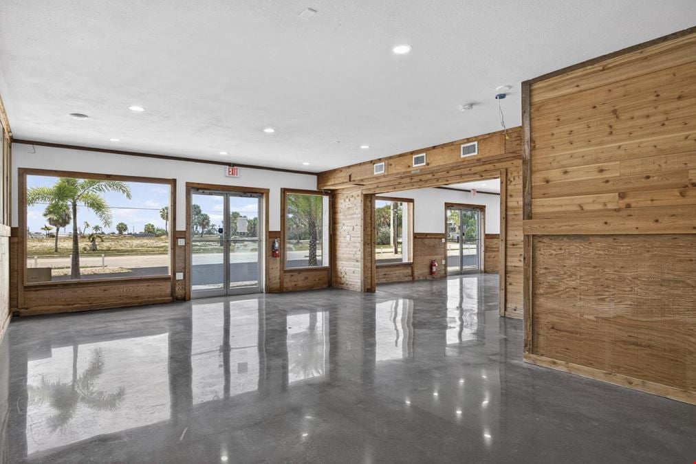 17707 San Carlos Blvd