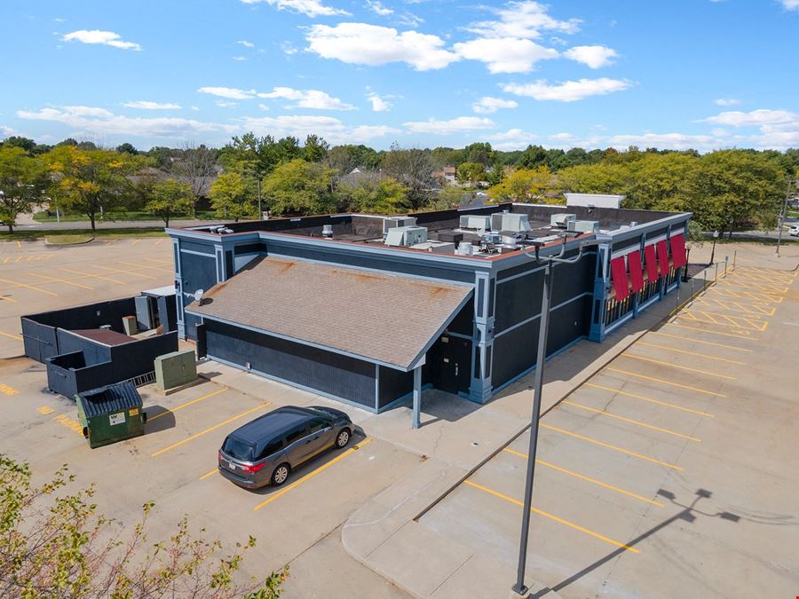 RECENTLY RENOVATED SECOND-GENERATION RESTAURANT BUILDING FOR SALE OR LEASE