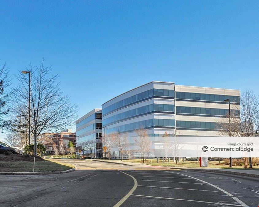 Oracle Campus - 8 & 10 Van de Graaff Drive