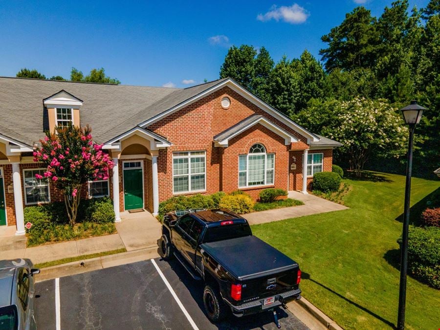 1875 Lockeway Drive