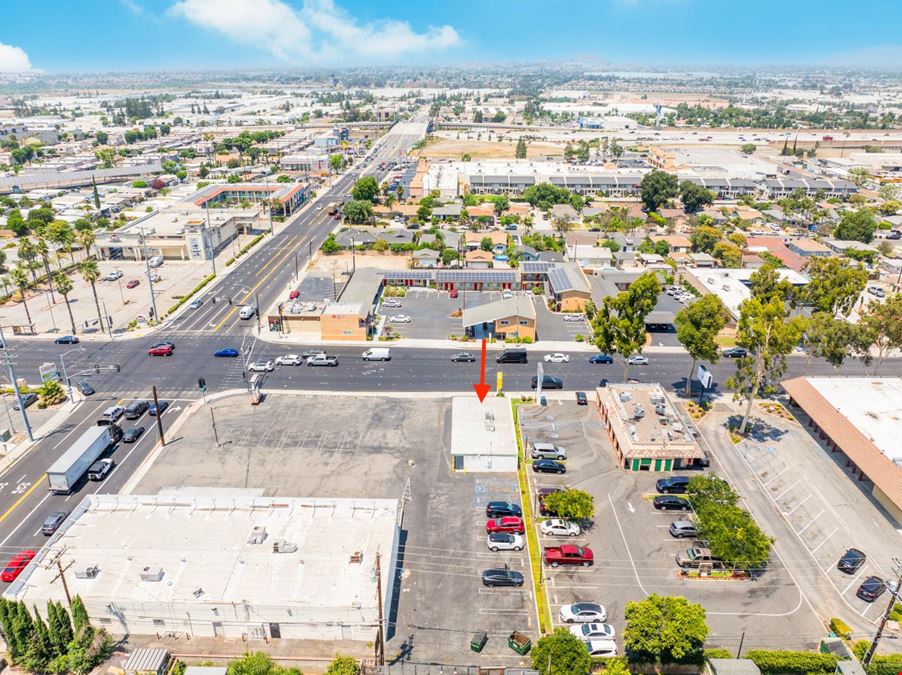 Freestanding Retail Building for Sale in the City of Corona