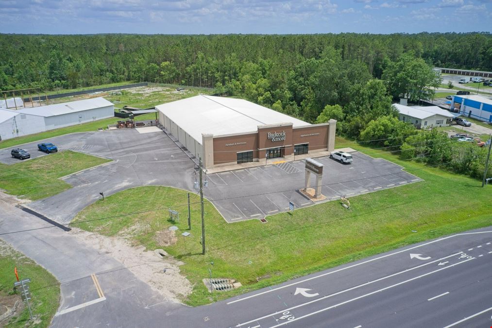 15,763 SF Retail Showroom & Warehouse Facility on US Hwy 301