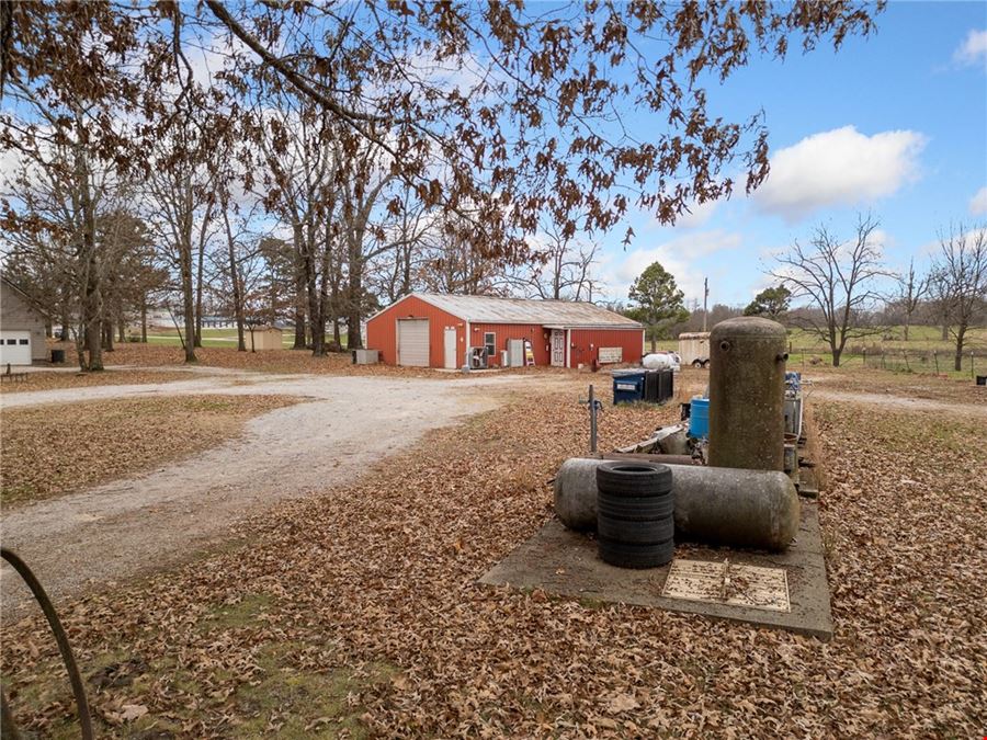 8049 Highway 7 N