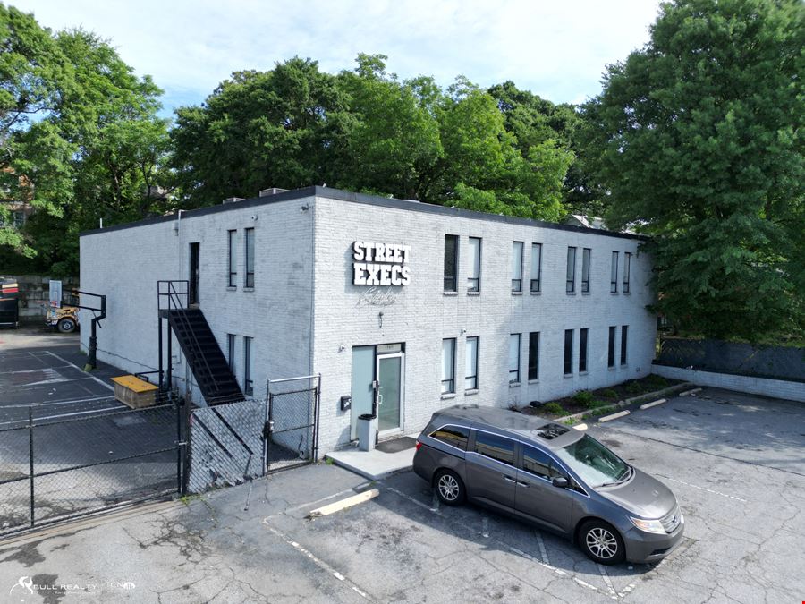 Creative Office / Recording Studio Headquarters | ±5,724 SF | 28 Parking Spaces | Upper Westside Atlanta