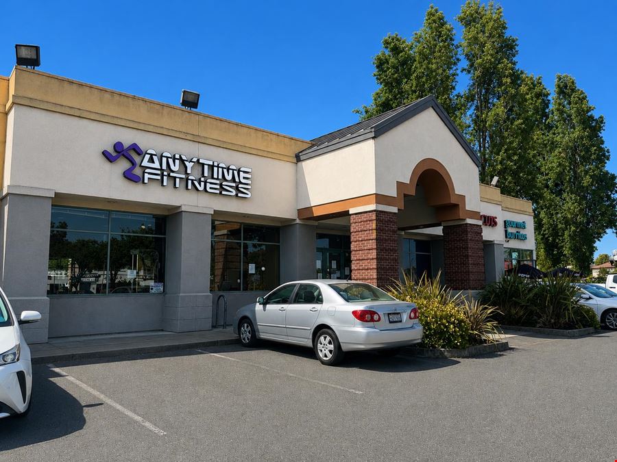 100% Leased Multi-Tenant Retail Investment