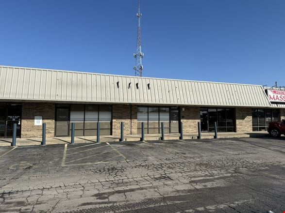 Preview of Retail space for Rent at 2937 East Chestnut Expressway