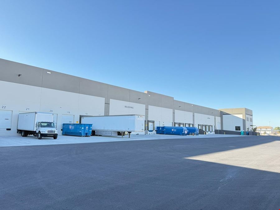 Sublease - 182K Cross-Dock Industrial Facility in the Southwest