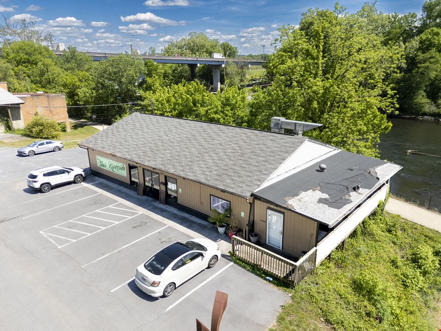 Riverfront Hospitality | Move-In Ready Bar or Restaurant