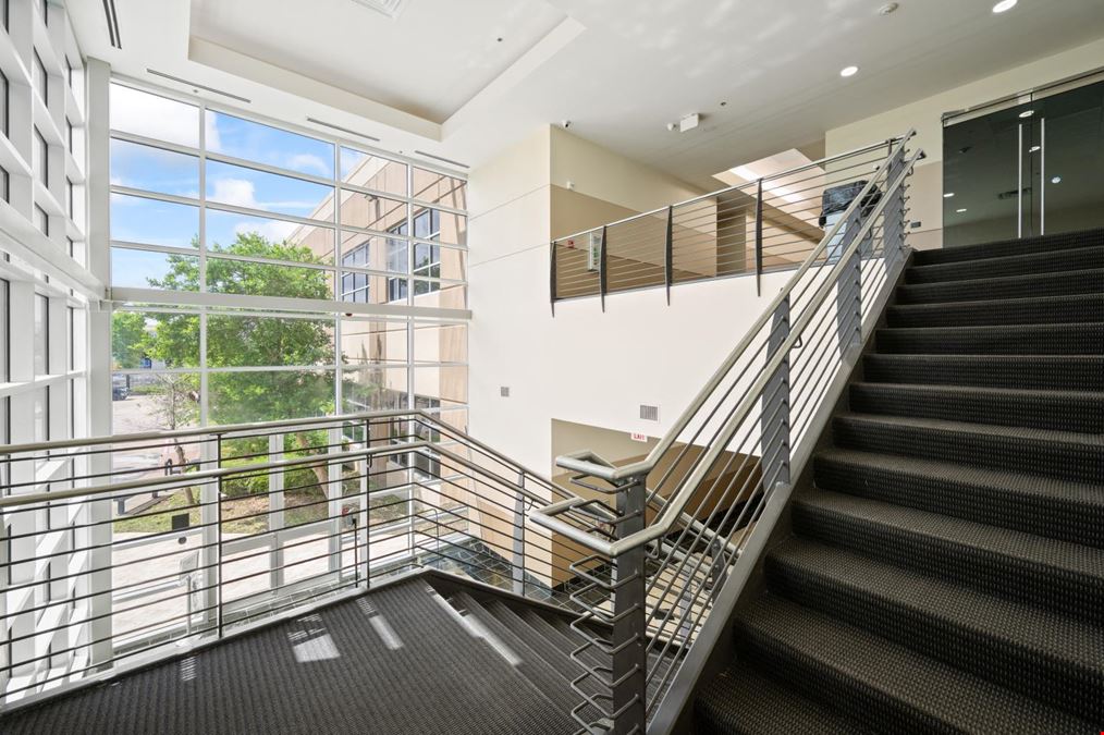 785 Greens Parkway Data Center