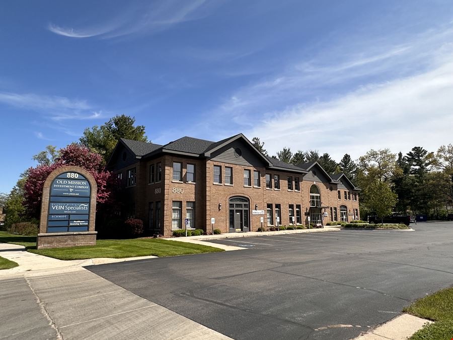880 Munson Ave