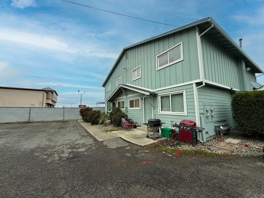 Diamond Townhouses