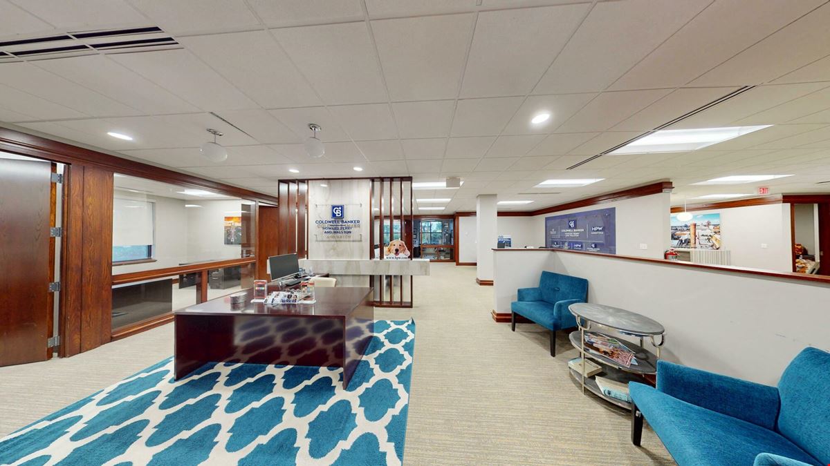 3917 University Dr. - Sublease