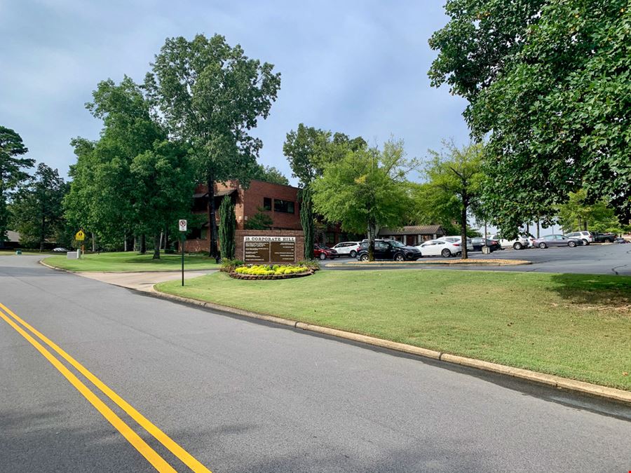 18 Corporate Hill Dr