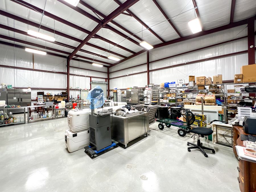 ±6,400 SF Office/Warehouse with Gated Lot and Grade-Level Door