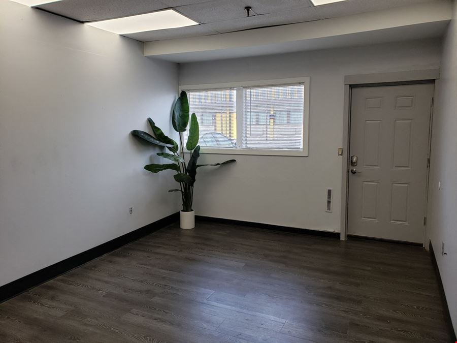OFFICE SUITE | FOR LEASE