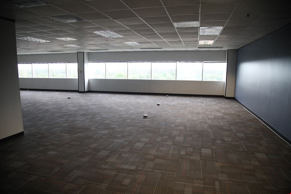 1250 W SAM HOUSTON PARKWAY